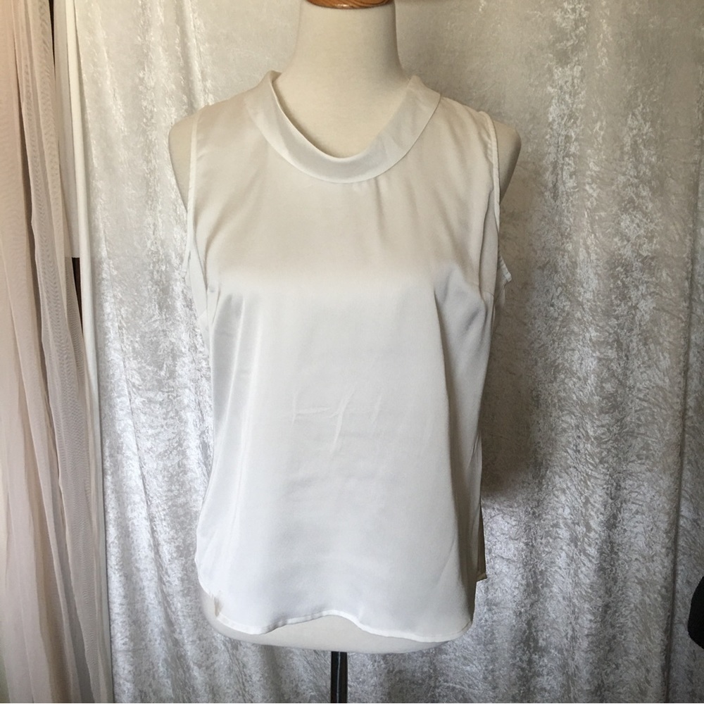S. Oliver premium mock turtleneck sleeveless blouse Size M 38